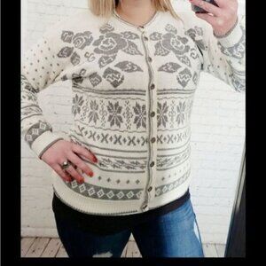 Vintage 70s Fair Isle White Nordic Knit Cardigan Sweater Rose Snowflake